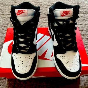 Nike | Panda Dunks